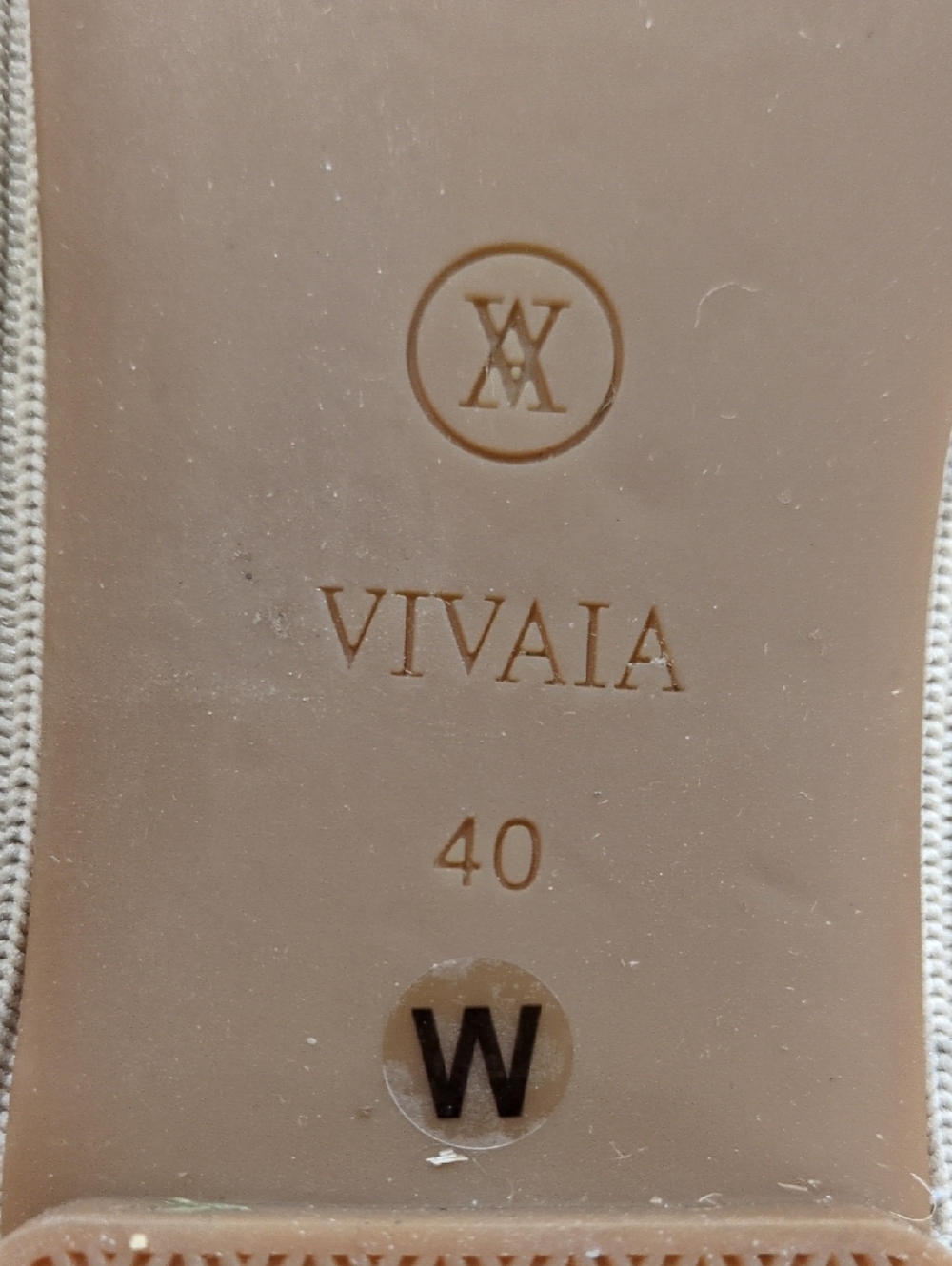 VIVAIA Margot Square Toe V-Cut Ballet Flats Almond Size 40 WIDE - Picture 8 of 10